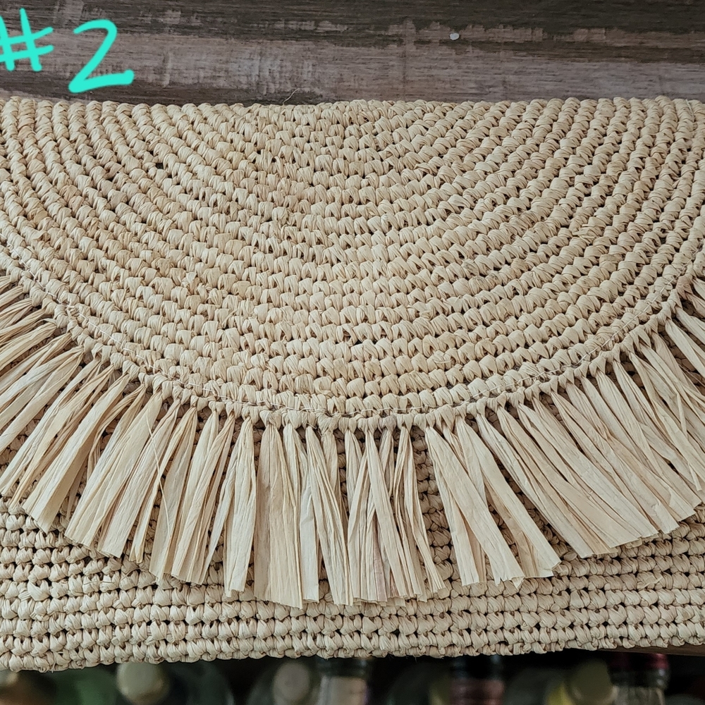 Mar Y Sol Clutch